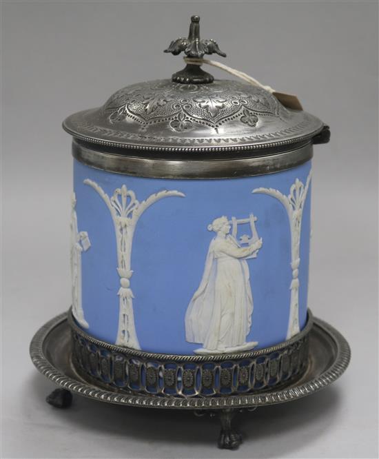 A Wedgwood Jasper biscuit barrel